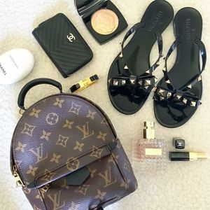 NEW* Valentino Rockstud sandal